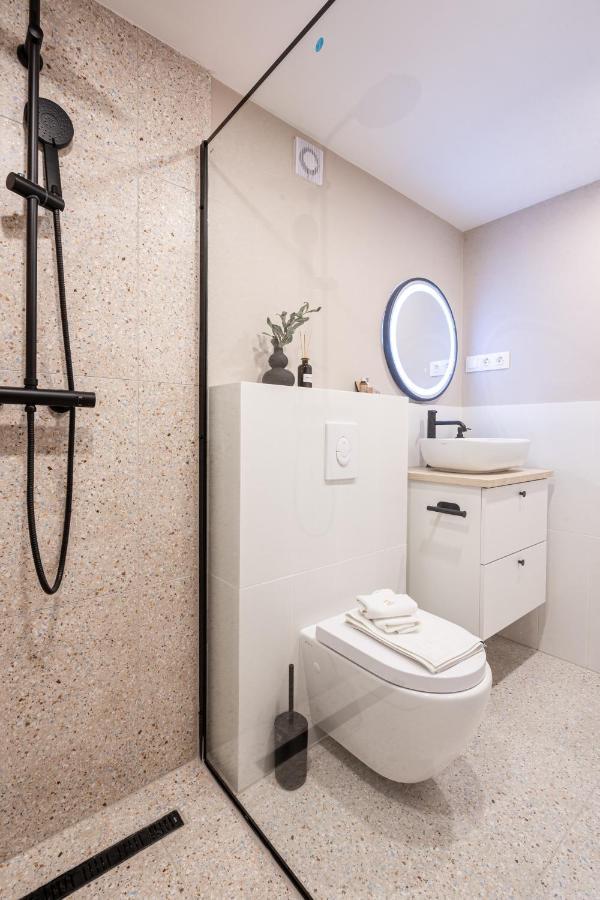 Kl35- Boutique Apartments, Best Location. By Bqa Budapest Kültér fotó